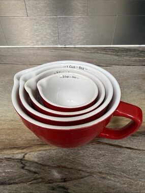 Nesting Measuring Cups